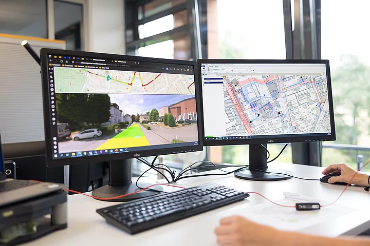 GeoScan digitale Straßenerfassung Ein Bildschirm auf dem ein 360 Grad Bild mit der Technologie GeoScan zu sehen ist